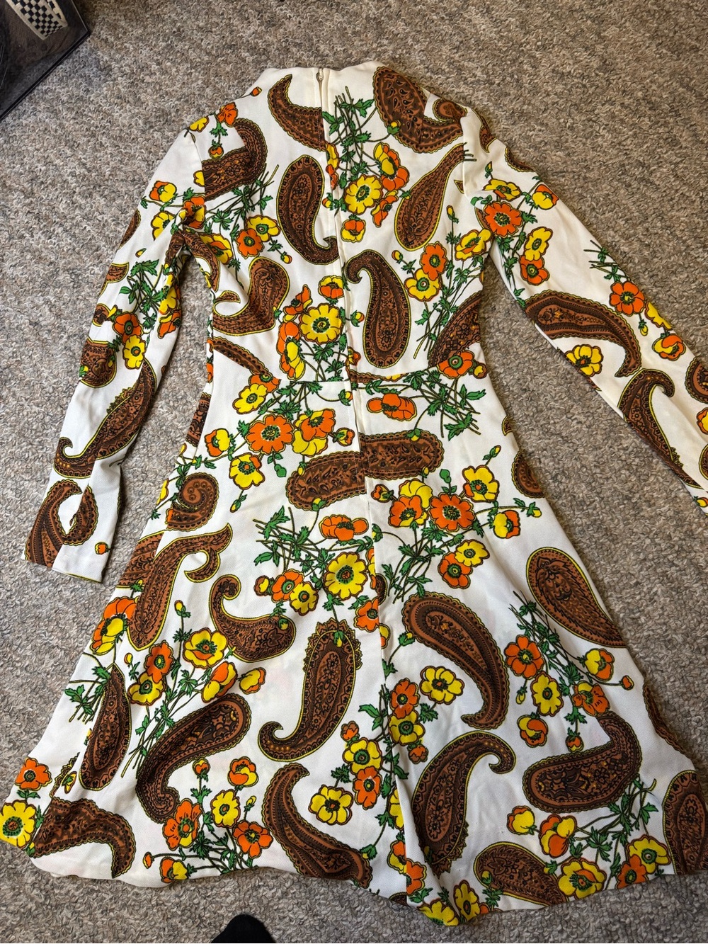 Vintage 1970’s Paisley floral print mod mini dress - Picture 5 of 9
